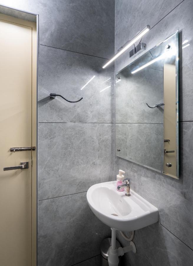 The Silver Chimes Suites 班加罗尔 外观 照片
