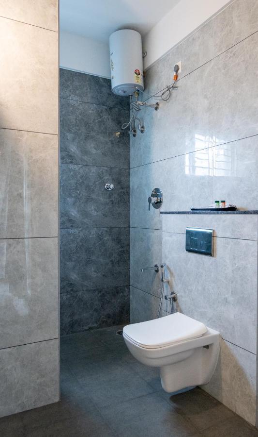The Silver Chimes Suites 班加罗尔 外观 照片