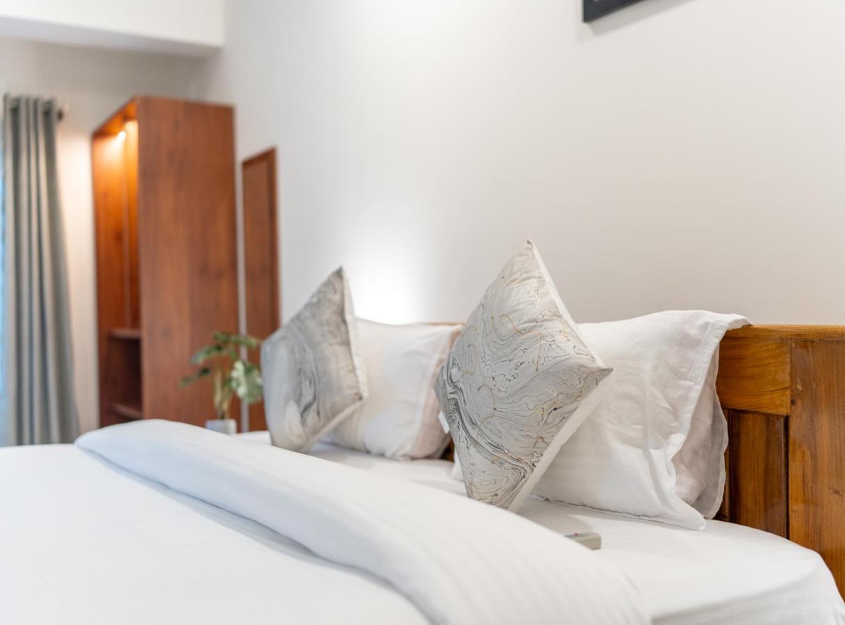 The Silver Chimes Suites 班加罗尔 外观 照片